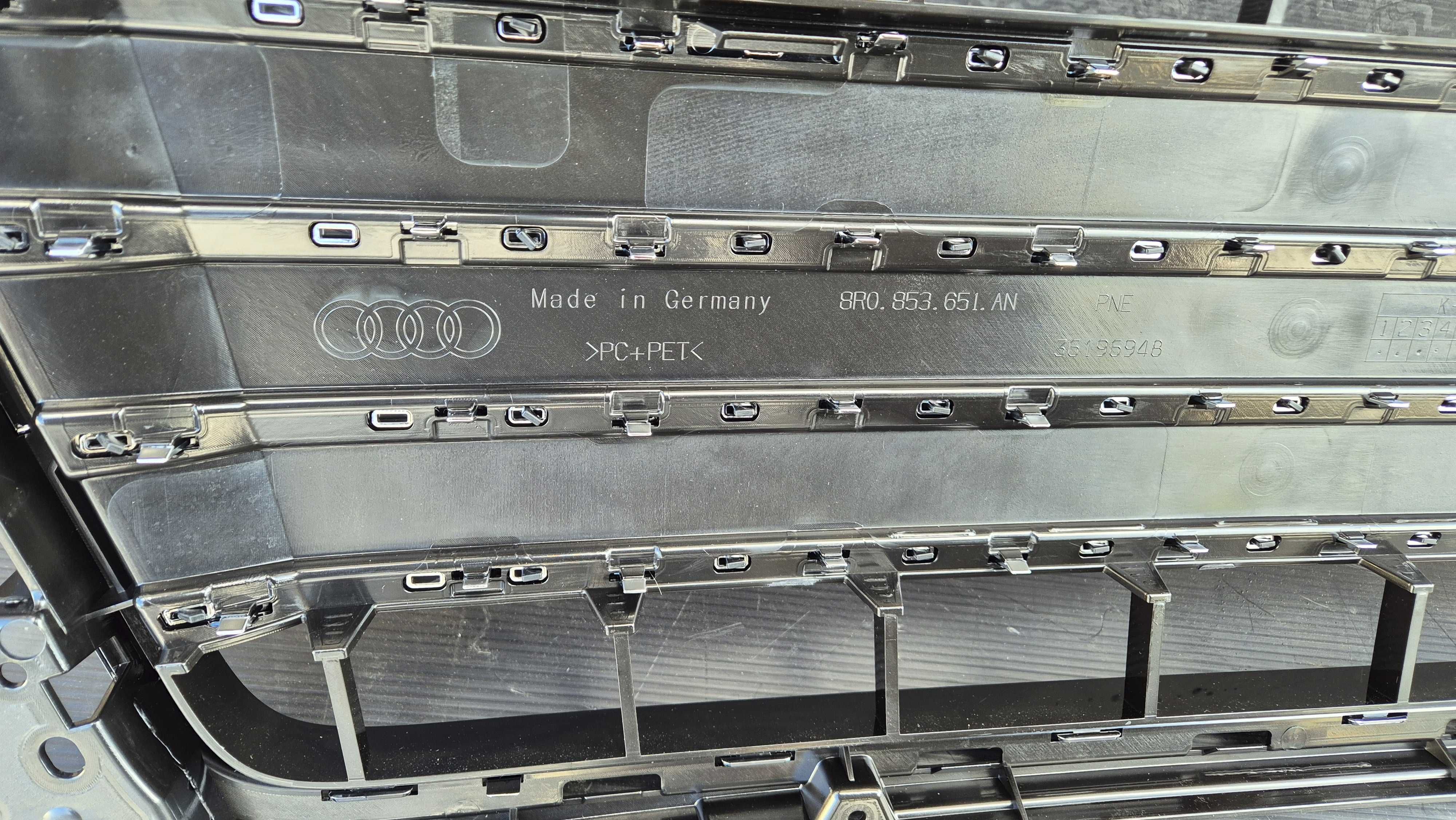 Atrapa chłodnicy GRILL Audi SQ5 Q5 S-LINE 8R LIFT 12-16 OE 8R0 NOWA