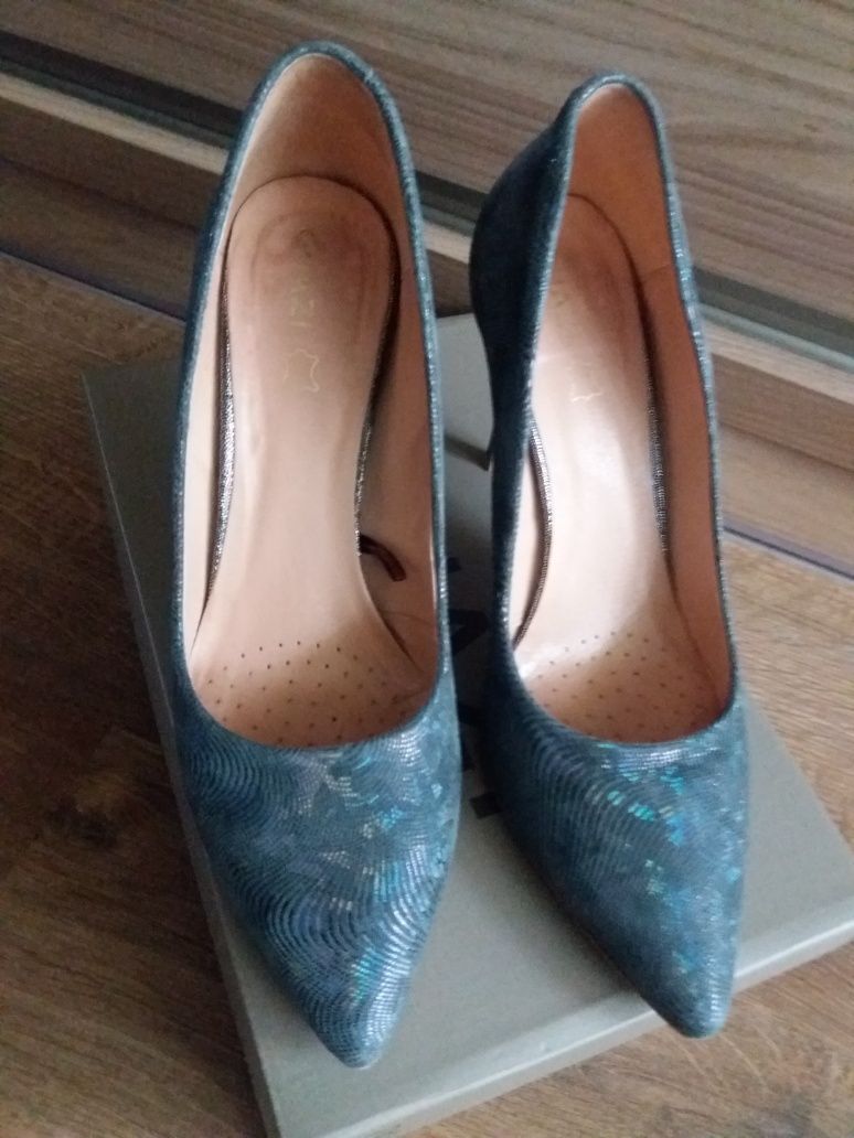 Buty szpilki Quazi skóra naturalna 39