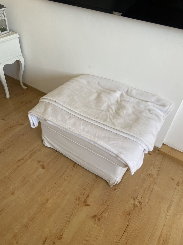 Kpl ikea jedna sofa  szelong i pufa