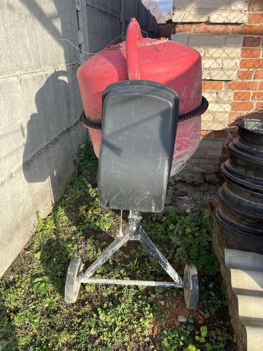 Продам бетономешалку