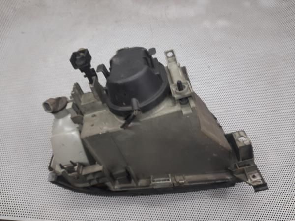 Ótica / farol esquerda RENAULT Clio I (B/C57_, 5/357_)