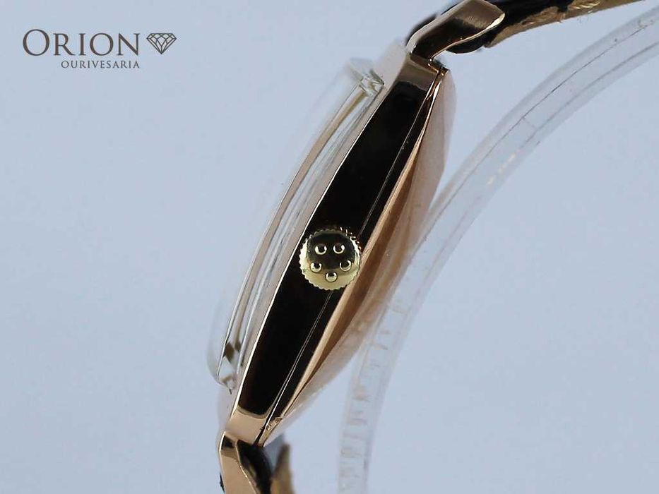 Eterna-Matic Automatic Square