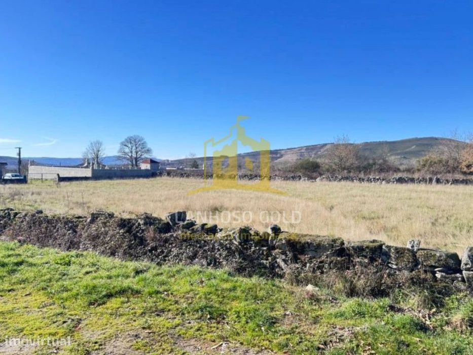 Terreno de 4550m² em Sarraquinhos, Montalegre - Excelente Oportunid...