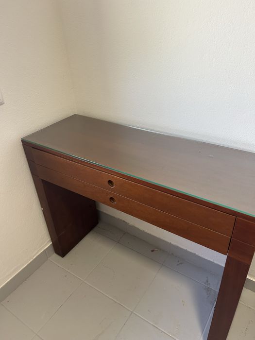Consola de entrada  Linhas Direitas