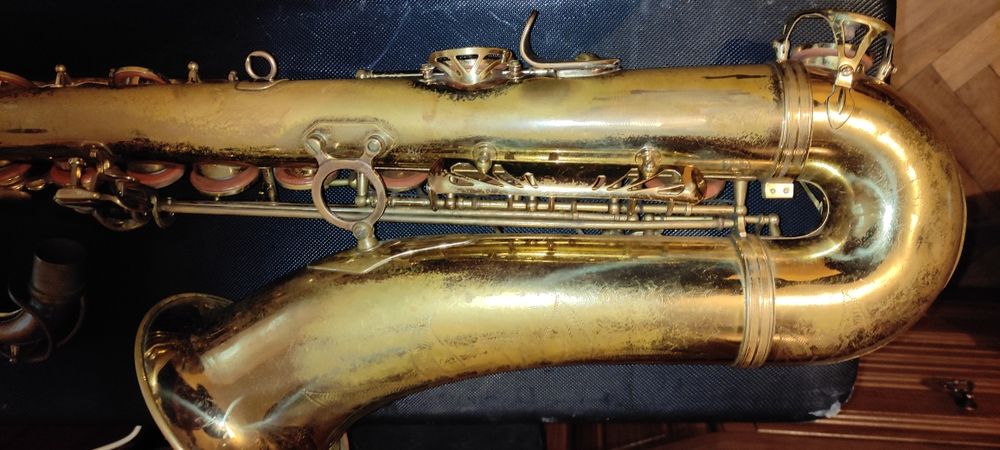 Саксофон тенор Maxtone + Мундштук Meyer 7