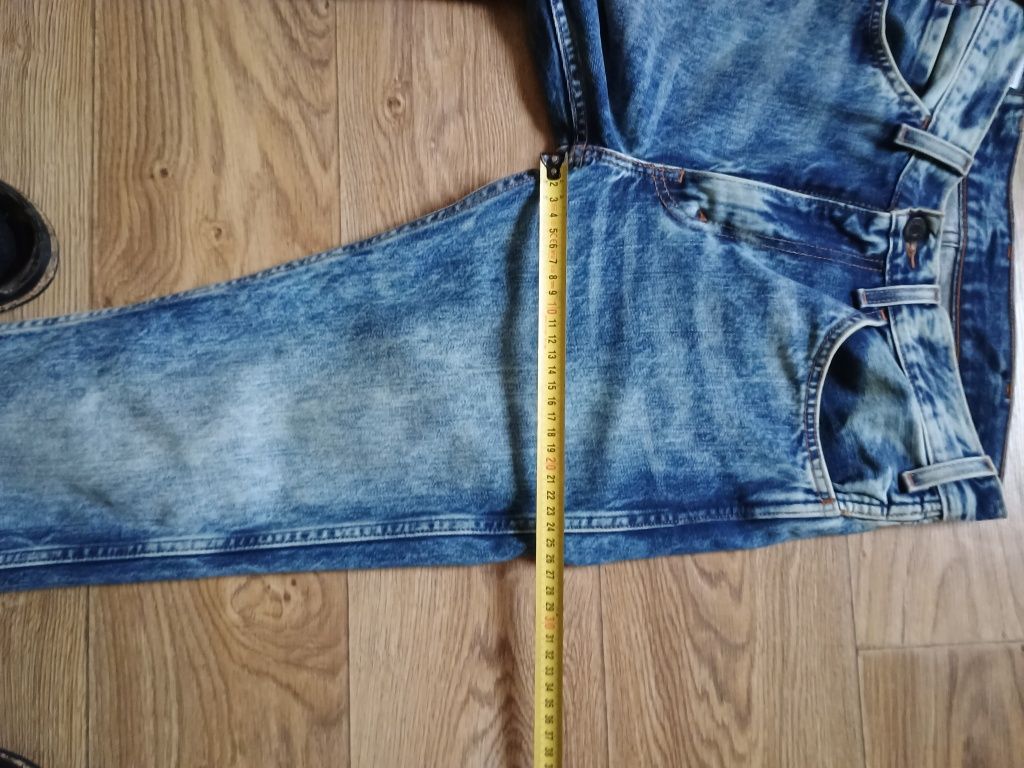 Джинсы Levi's  orange tab