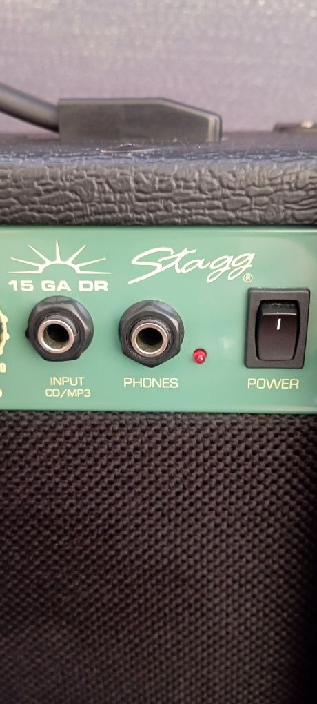 wzmacniacz gitarowy Stagg 15 GA DR