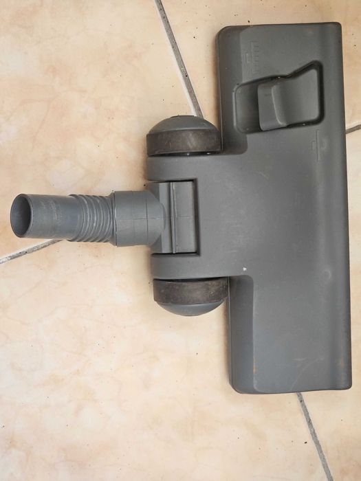 Щетка для пылесоса