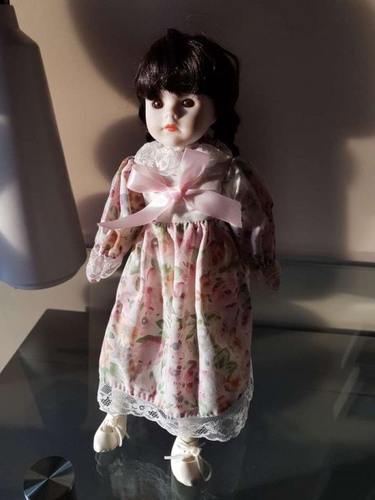 Boneca porcelana!!!