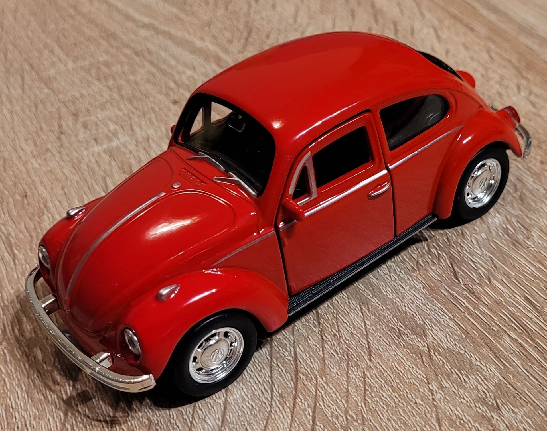 Model VW Garbus 12cm skala 1 : 36