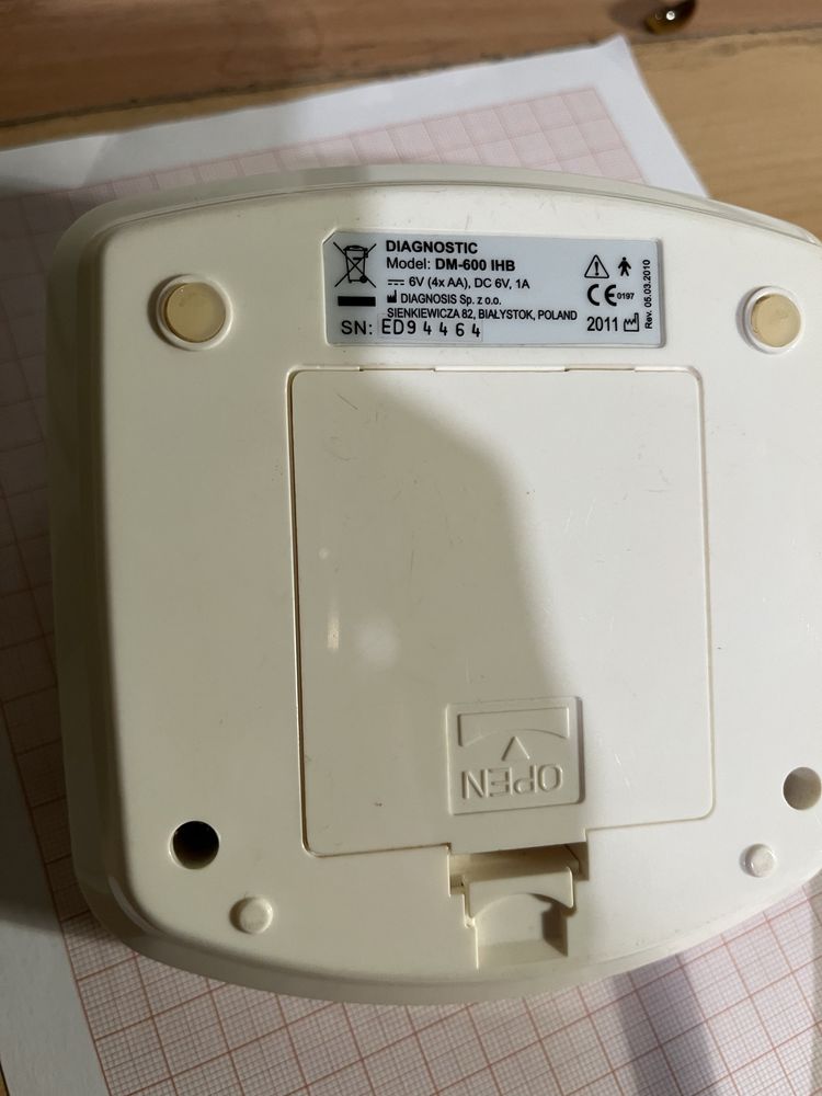 Diagnostic DM-600 IHB ciśnieniomierz automatyczny