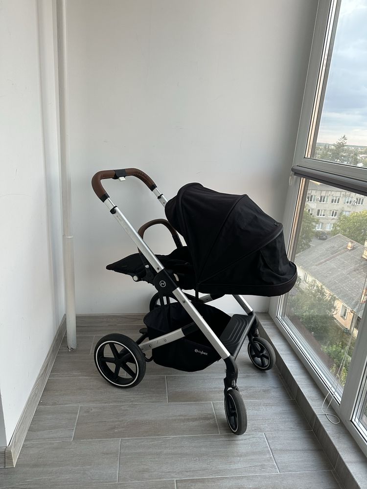 Прогулянкова коляска cybex balios s lux black чорна