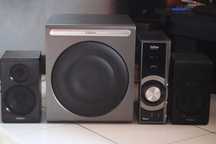 Edifier C3 (colunas 2.1)