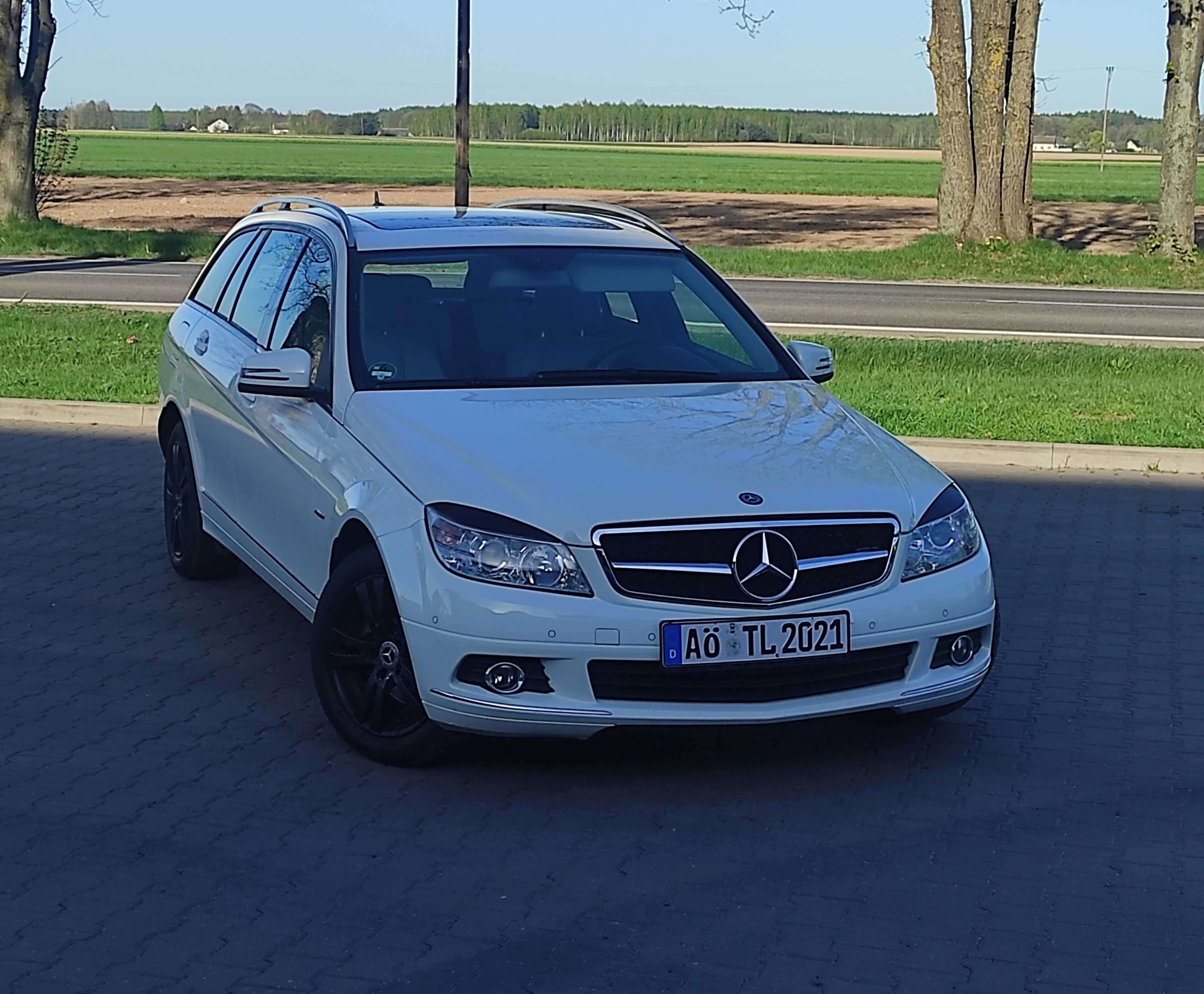 Mercedesa C180 Avangarde 156km kompresor 2008r