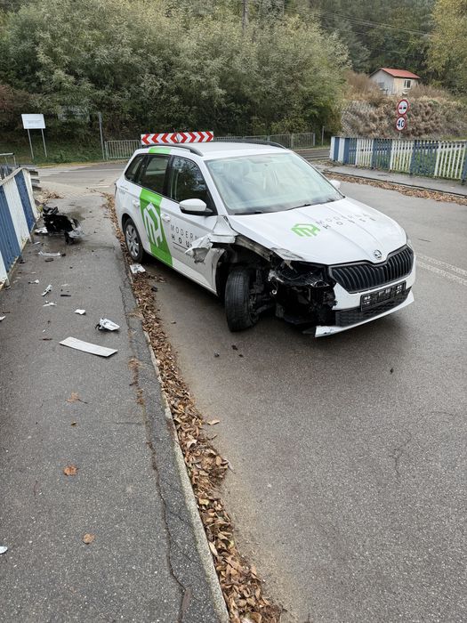 Uszkodzona Skoda Fabia 1.0 Tsi 95km salon polska