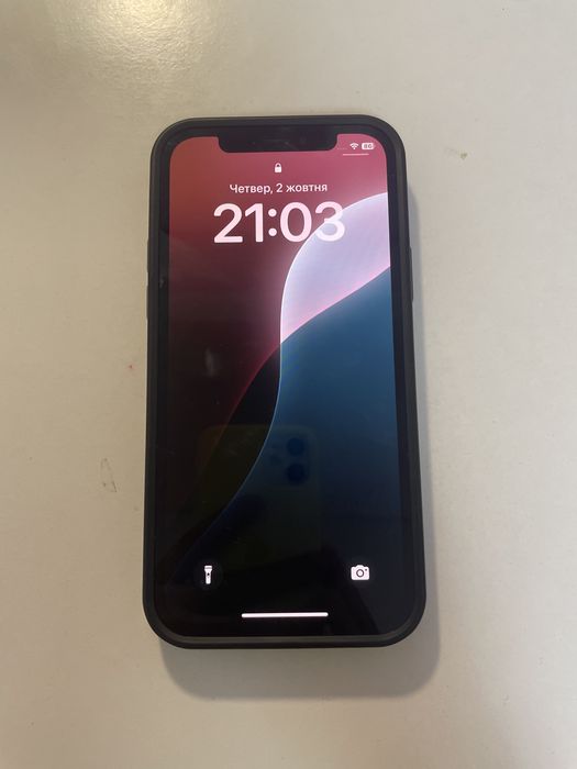продам Айфон 12 на 64 гб