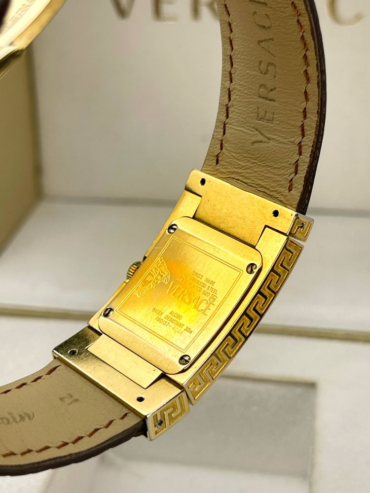 Годинник Versace позолота