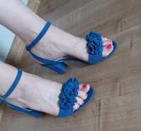 Buty sandałki na obcasie niebieskie, chabrowe na wesele i inne okazje