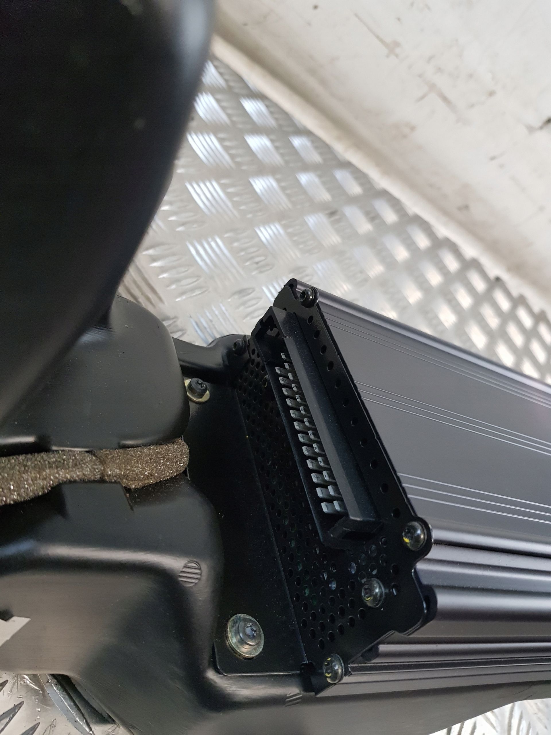 Subwoofer Bose głośniki Wzmacniacz Audi A6 C5 Sedan