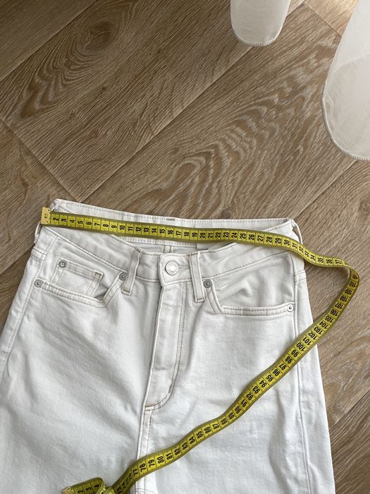 Джинси прямі молочні