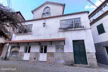 Moradia T4 situada em Nelas