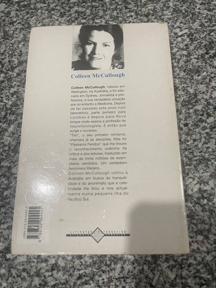 Livro Canção de Tróia de Colleen