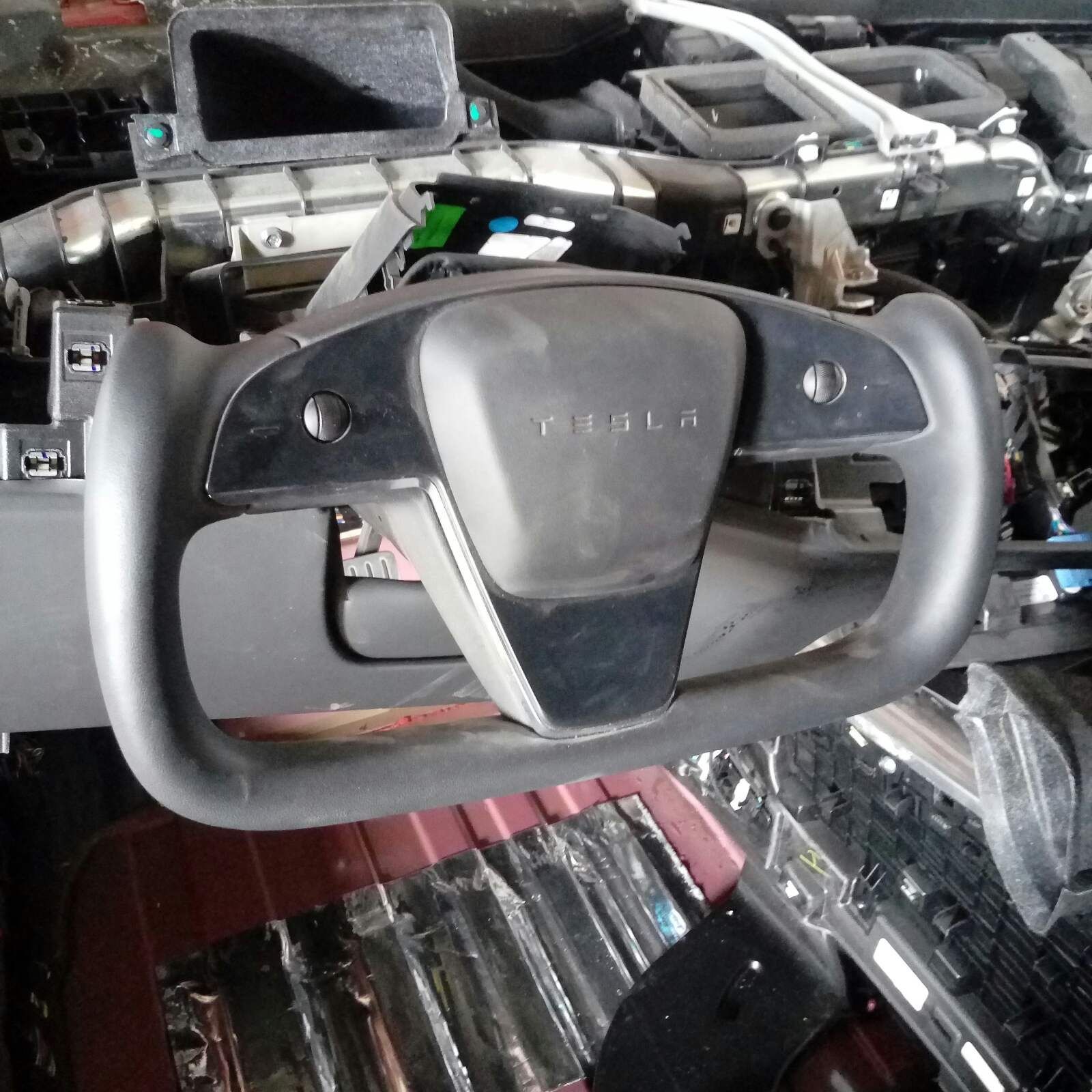 Tesla plaid Air Bag