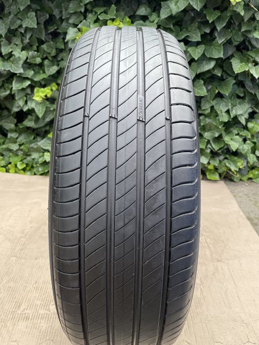 215/65 R17 Michelin Primacy 4