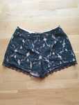 Koronkowe szorty River Island w idealnym stanie!