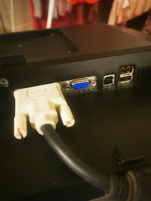 Komputer Dell + Monitor Dell 22 cal 2209WF
