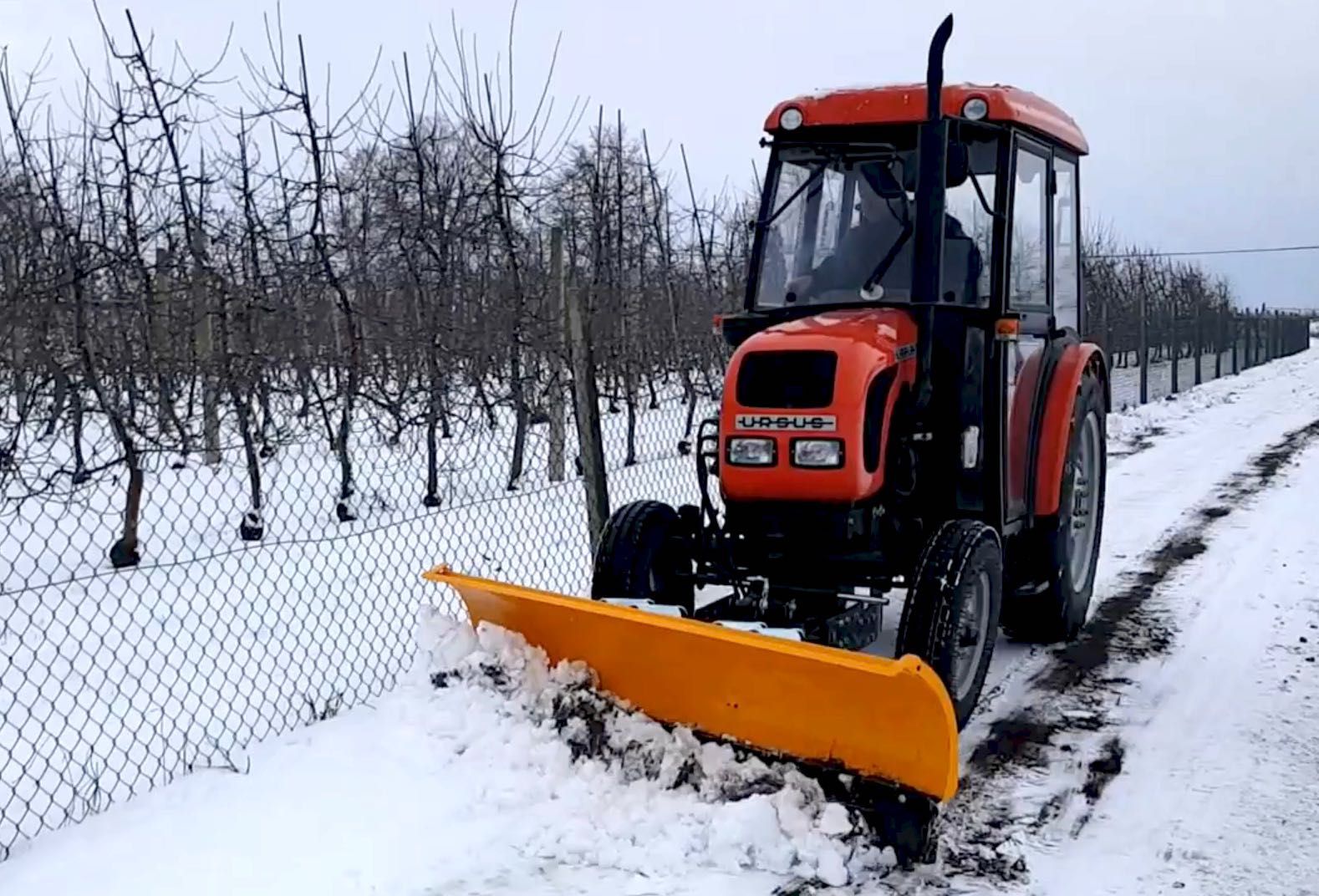 Pług do śniegu na TURa C360, C330, Euroramka i inne