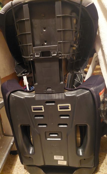 Vendo cadeira criança para carro.
Excelente estado.
Entrega em mão.