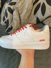 Nike Air Force 1 x Supreme