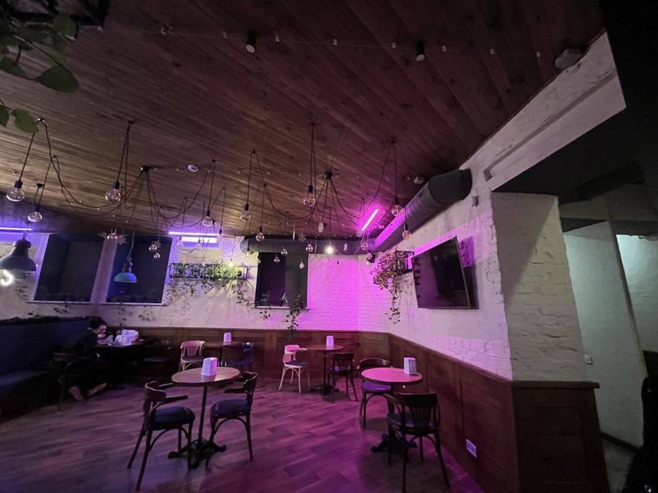 Оренда фасадного приміщення Майдан Незалежності