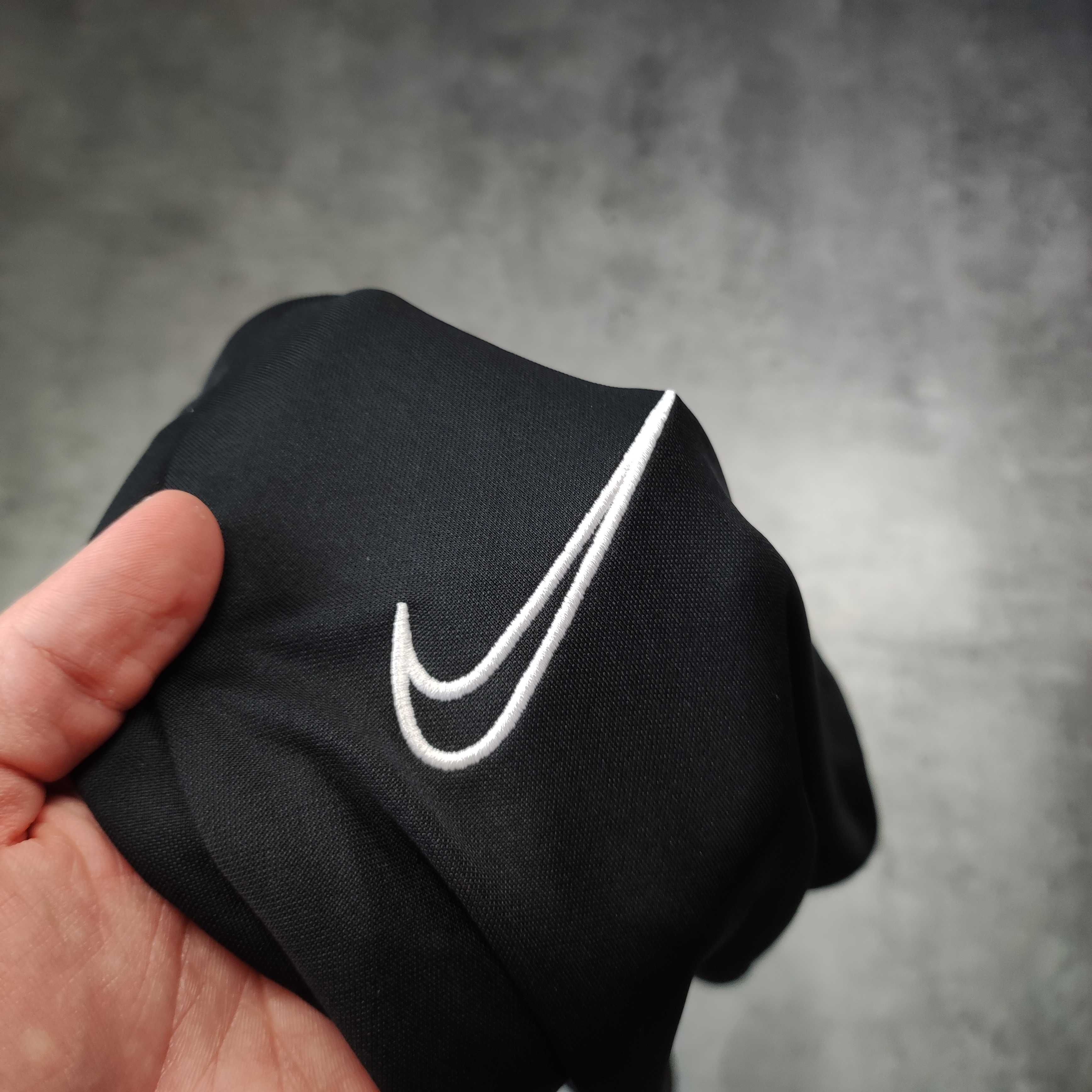 MĘSKA Koszulka Sportowa Nike Czarna Małe Logo Haft Dri-Fit Treningowa