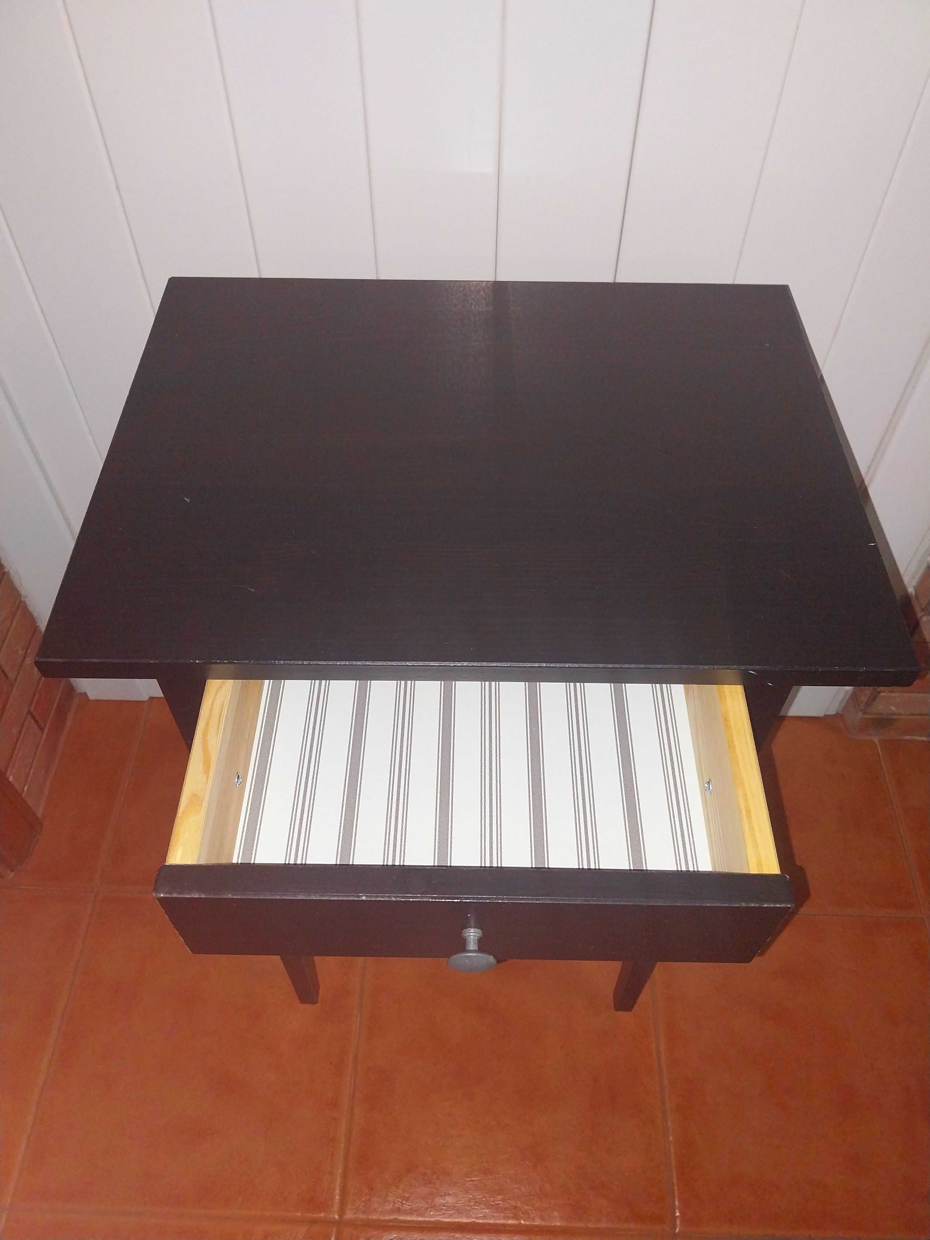 Mesa de Apoio - Madeira Castanha Ikea Hemnes