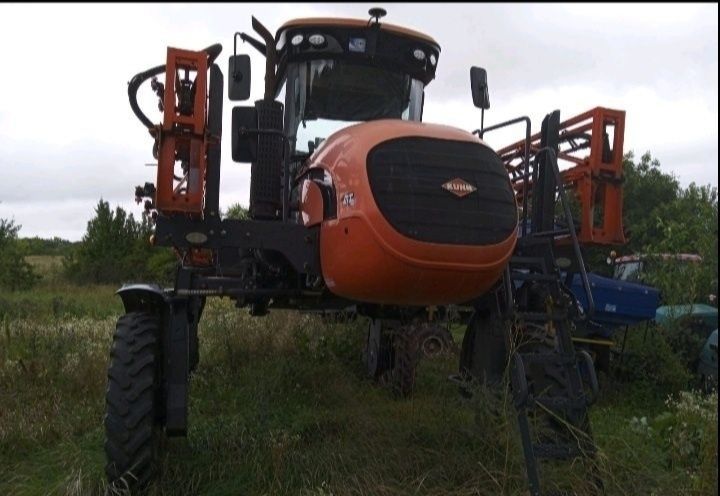 KUHN PARRUDA  MT 3030 самохідний оприскувач