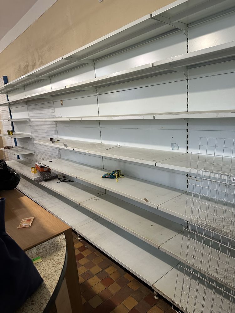 Торгівельне обладнання мебель