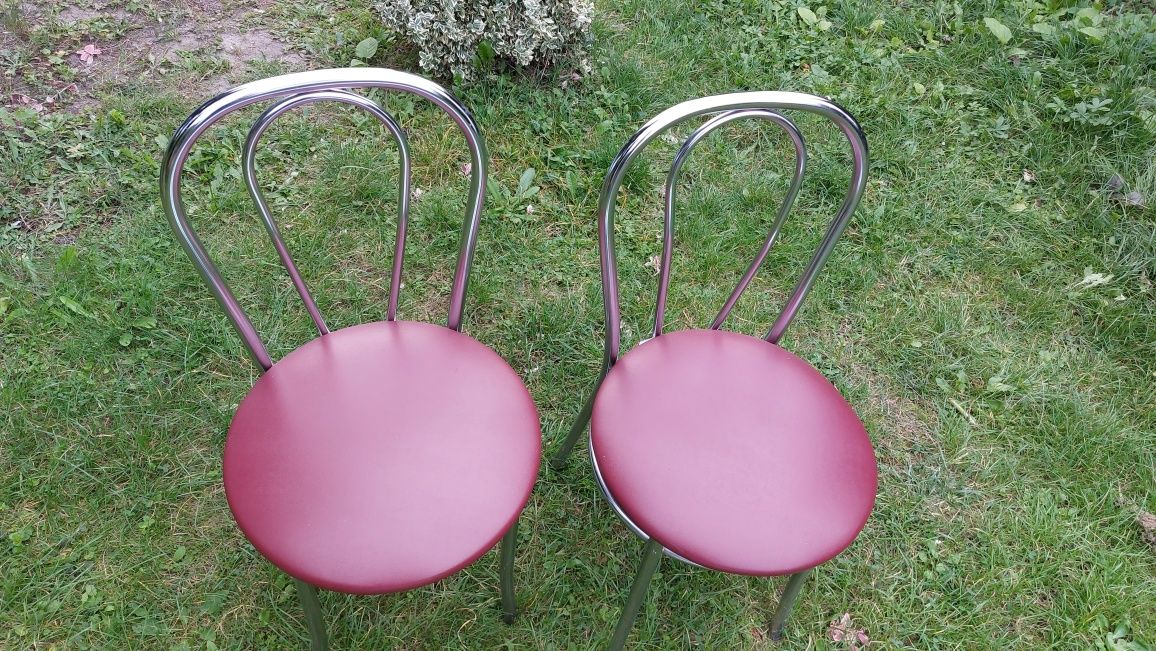 Krzesla metalowe