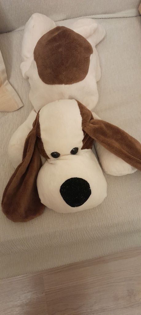 Cão de peluche  em ótimo estado