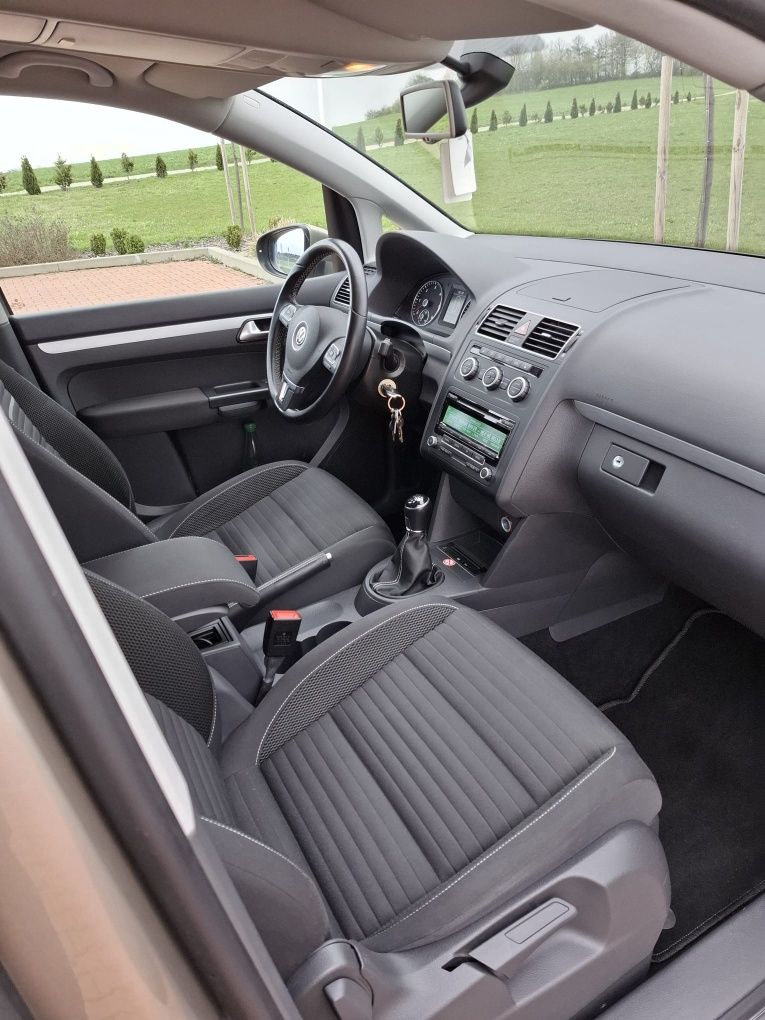 VW Touran 1.6 TDI Przebieg 160000 km.