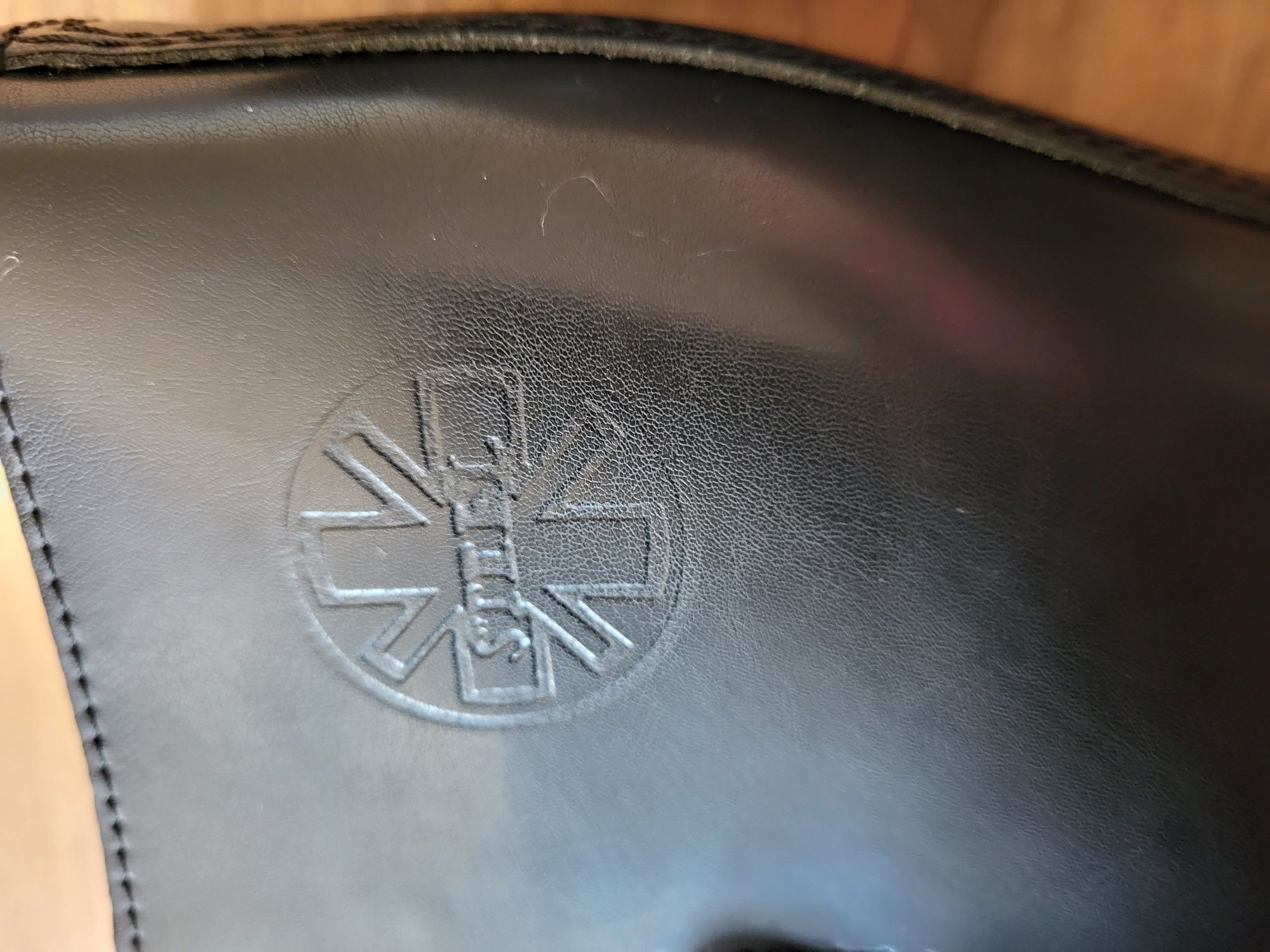 Glany steel 36 czarne
