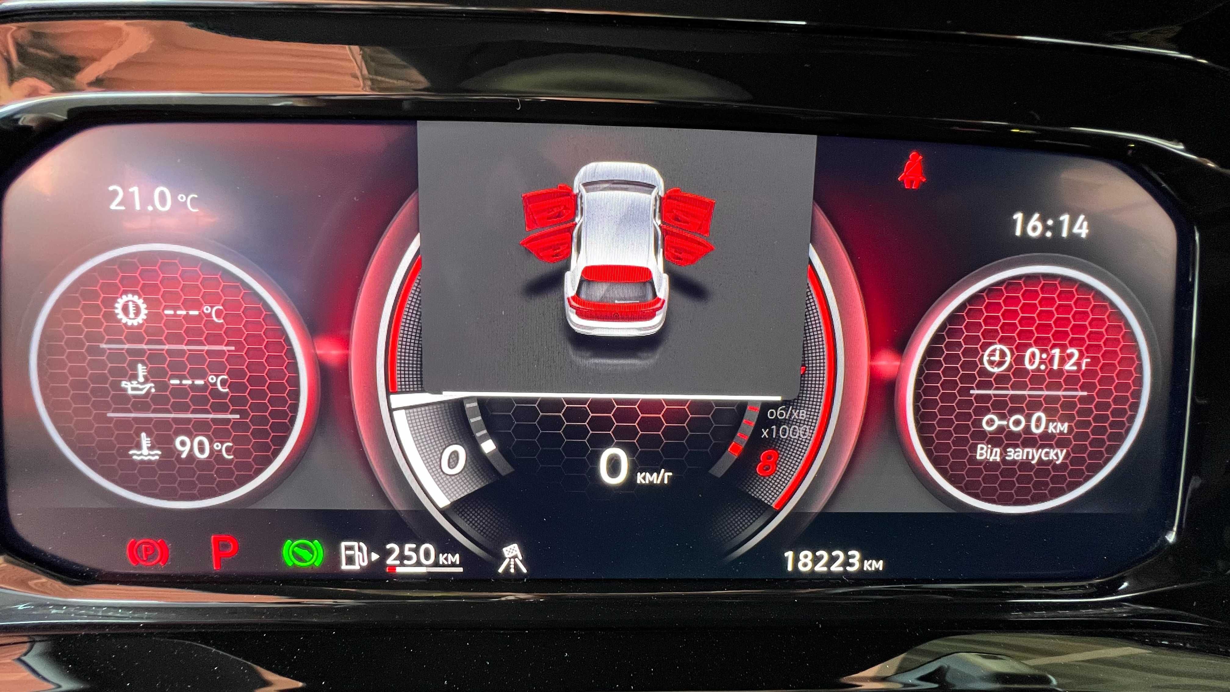 Запах та стан нового авто! VOLKSWAGEN Golf GTI 8. 18223 км.