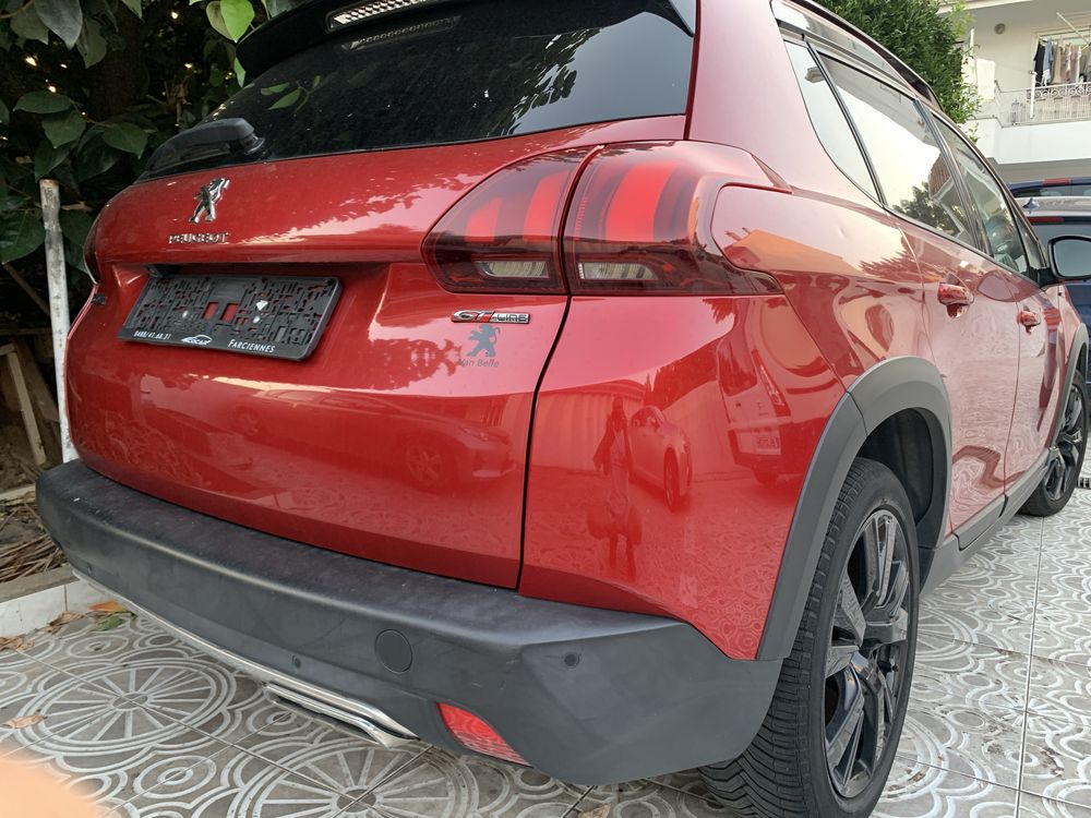 Peugeot 2008 GT Line 1200 cc 130 CV