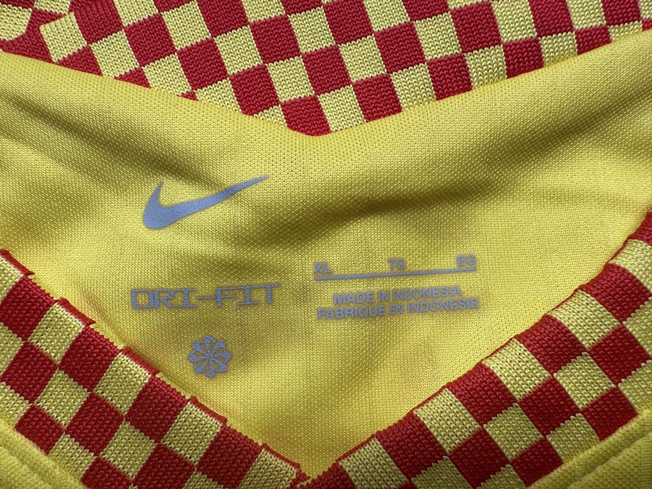 Футбольна футболка джерсі Nike Liverpool
