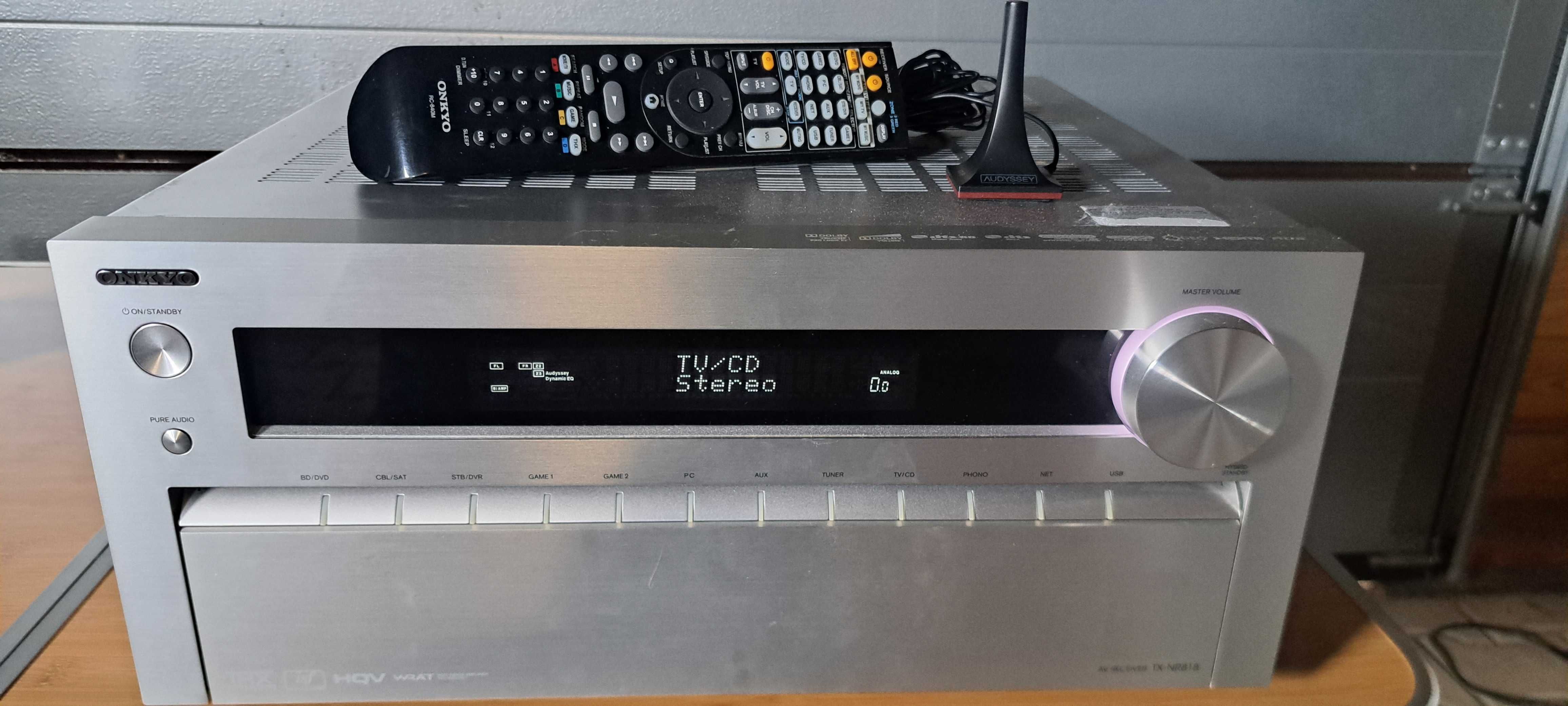 Onkyo TX-NR 818 amplituner pilot
