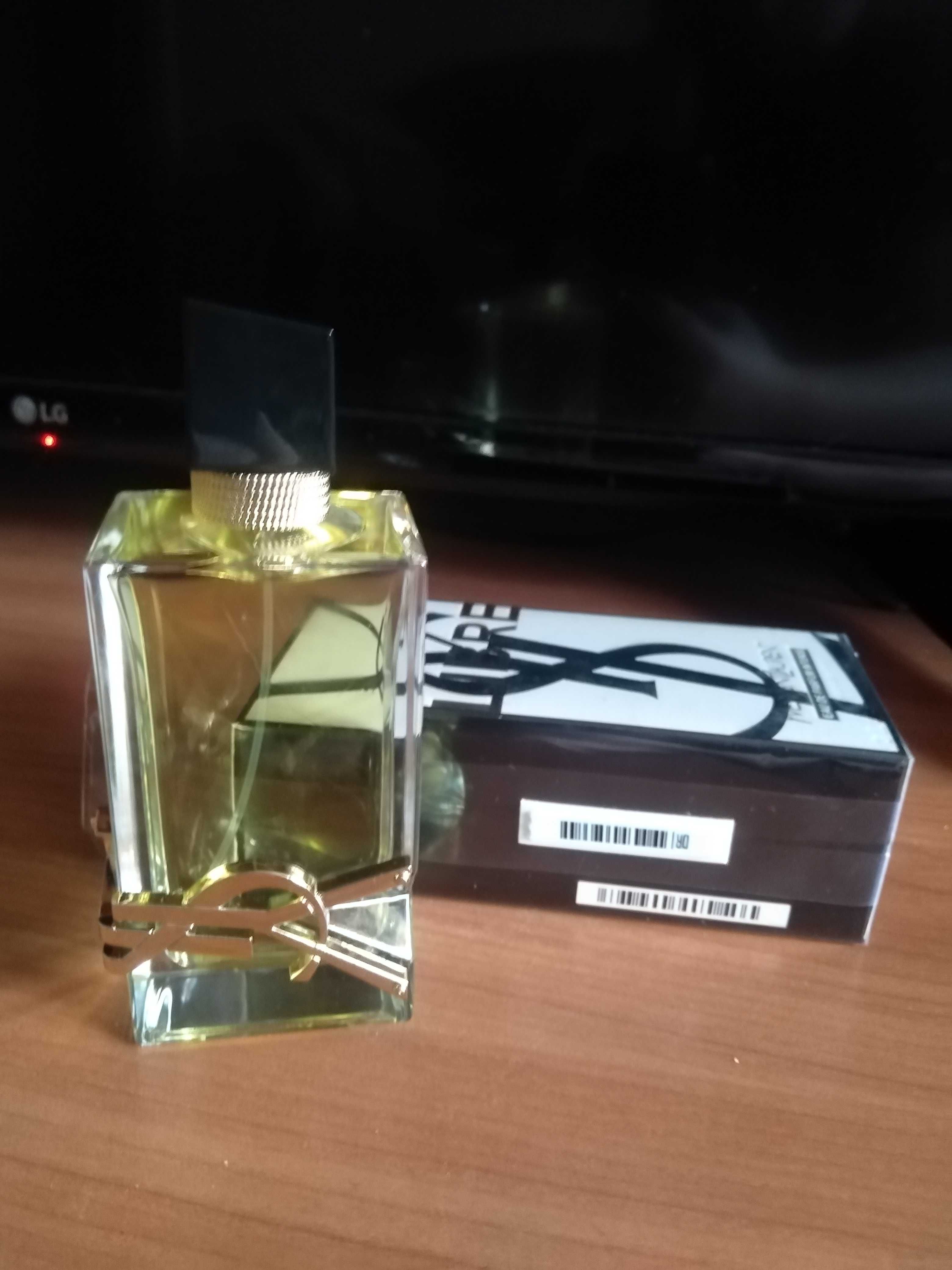 Жіноча парфумована вода Yves Saint Laurent Libre Intense