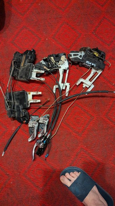 замок дверей Hyundai Santa Fe в зборі,хюндай санта фе 2001-2006р