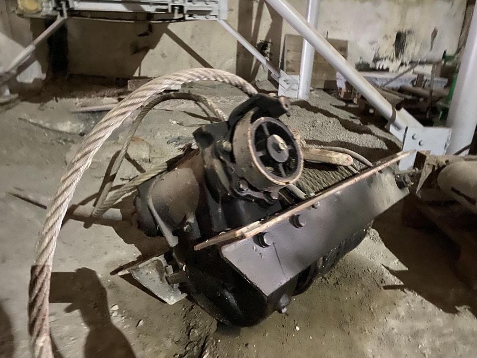 Лебідка/ лебедка  Краз 255 256 , Урал зі збереження