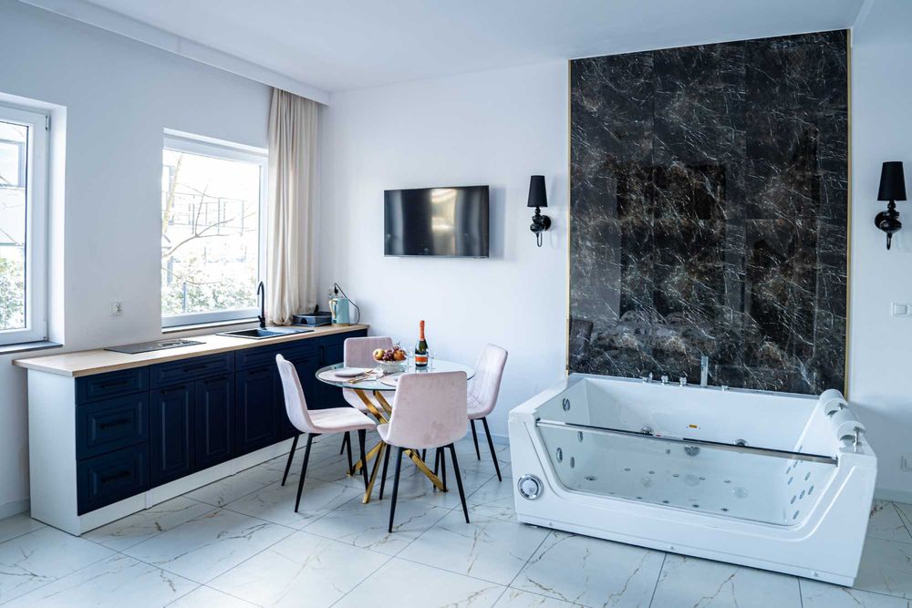 Apartament 2-4os de luxe JACUZZI  Gdynia niedaleko plaż WOLNE TERMINY